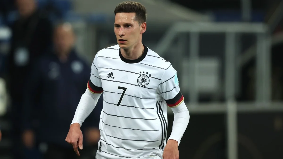 Юліан Дракслер / соцмережі