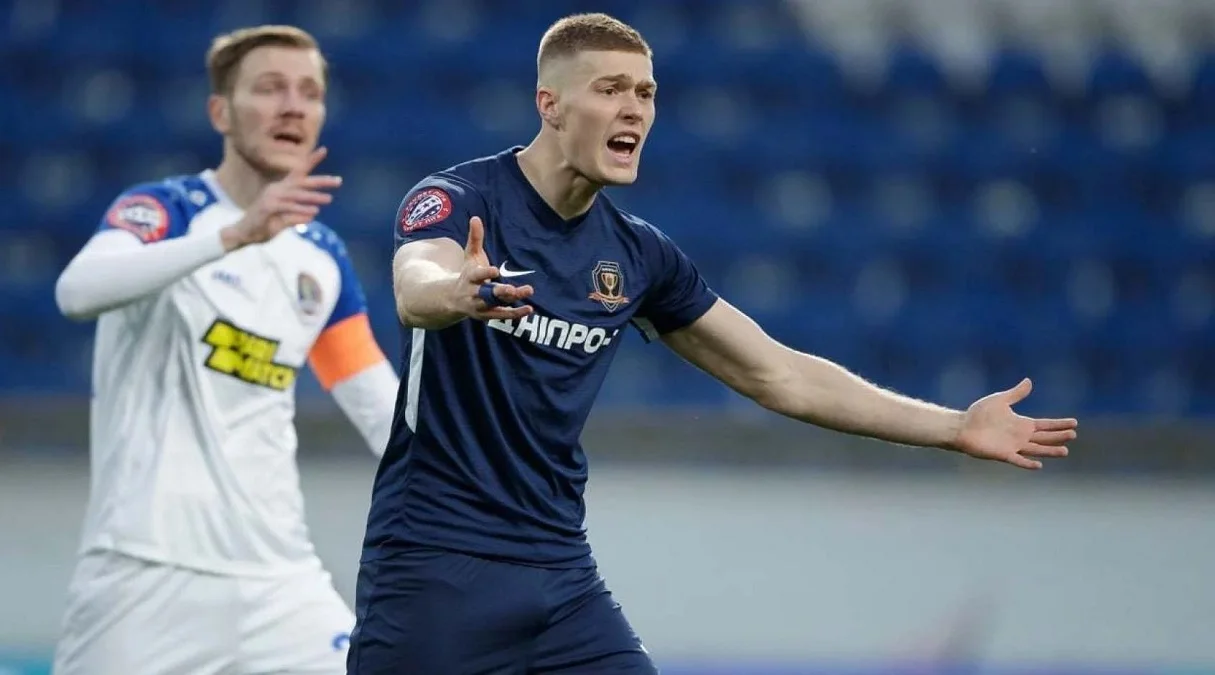 Артем Довбик / СК Днепр-1