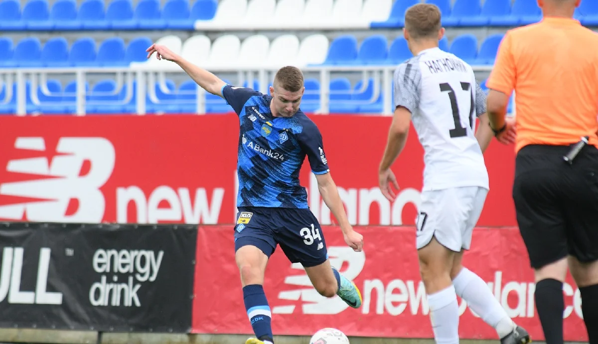 Александр Сирота в матче против Зари / ФК Динамо Киев