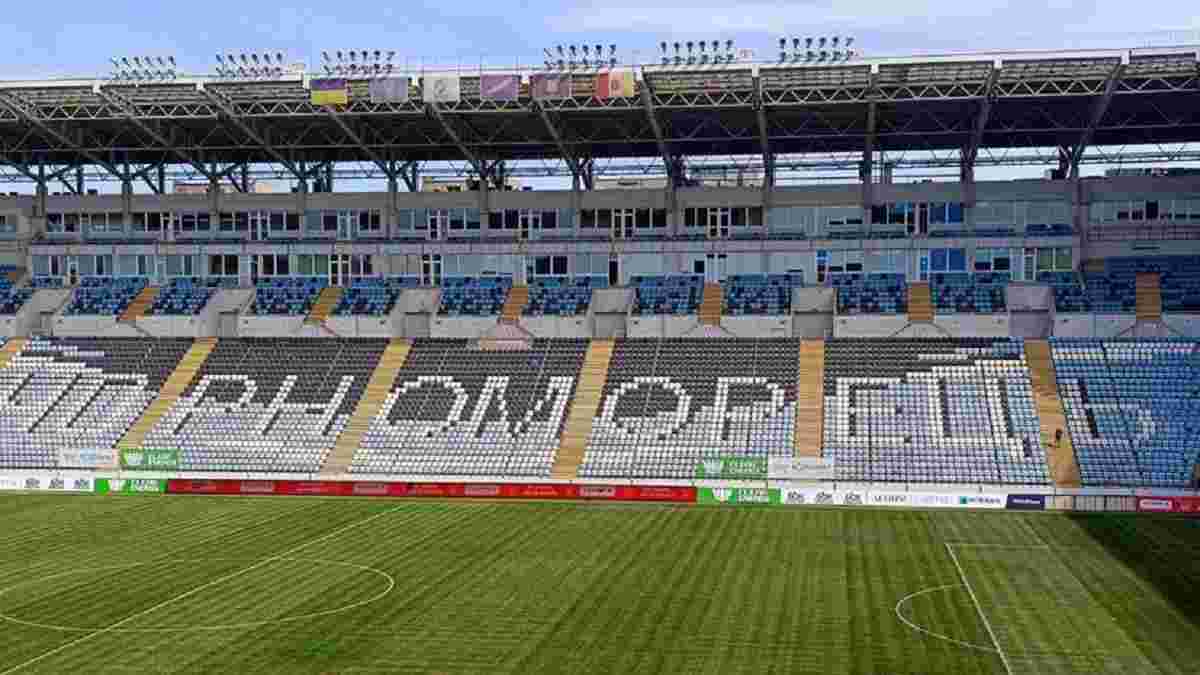 Украинизация по-одесски – Черноморец сменил название команды на трибунах своего стадиона