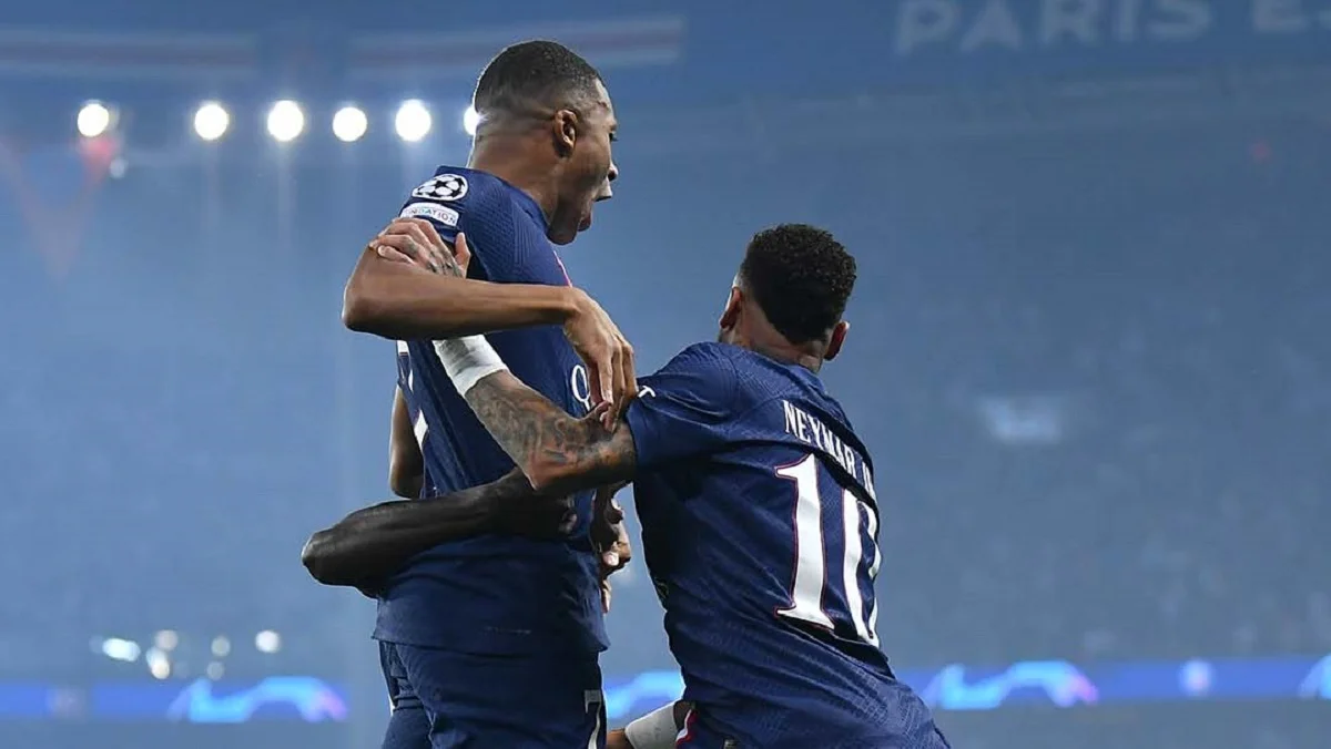 Мбаппе став героєм / Сайт ПСЖ