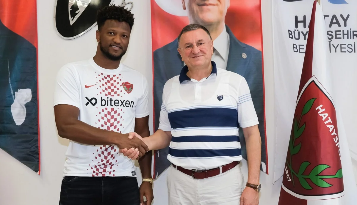 Зе Луиш (слева) / Хатайспор