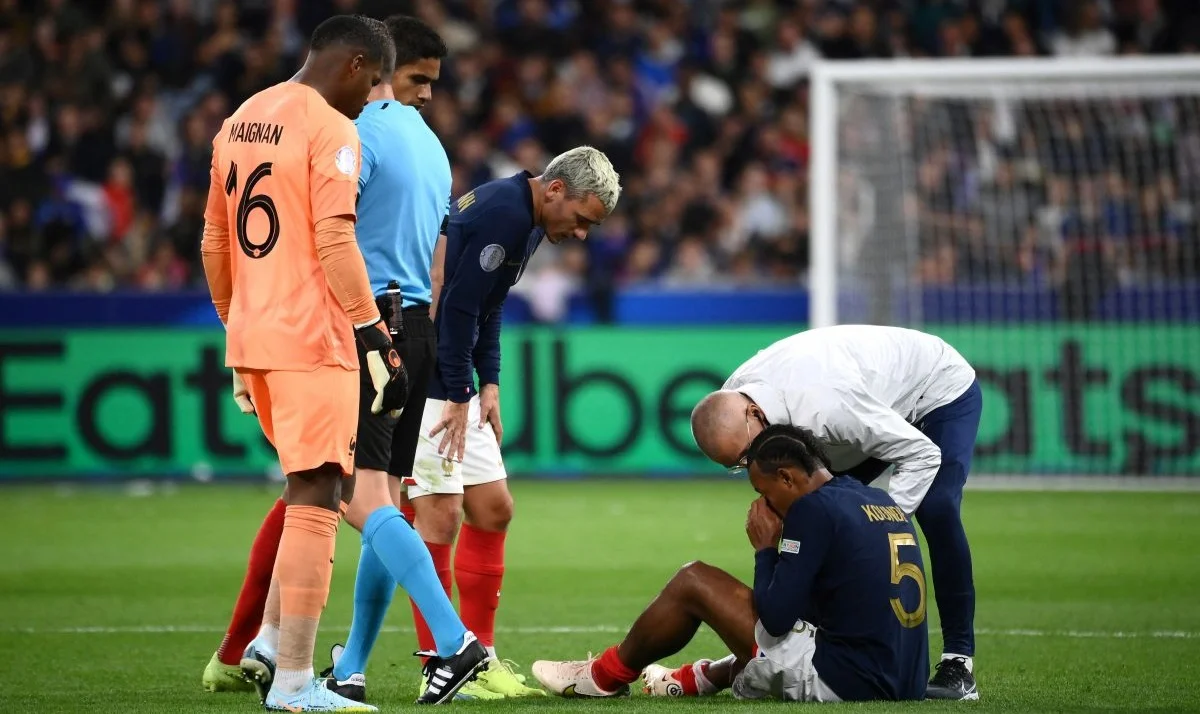 Меньян, Тео и Кунде – все травмировались в сборной Франции / Getty Images