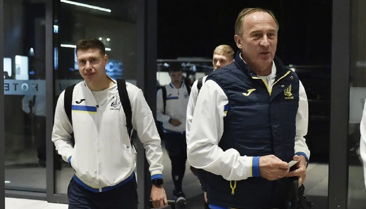 Александр Петраков (справа) / УАФ