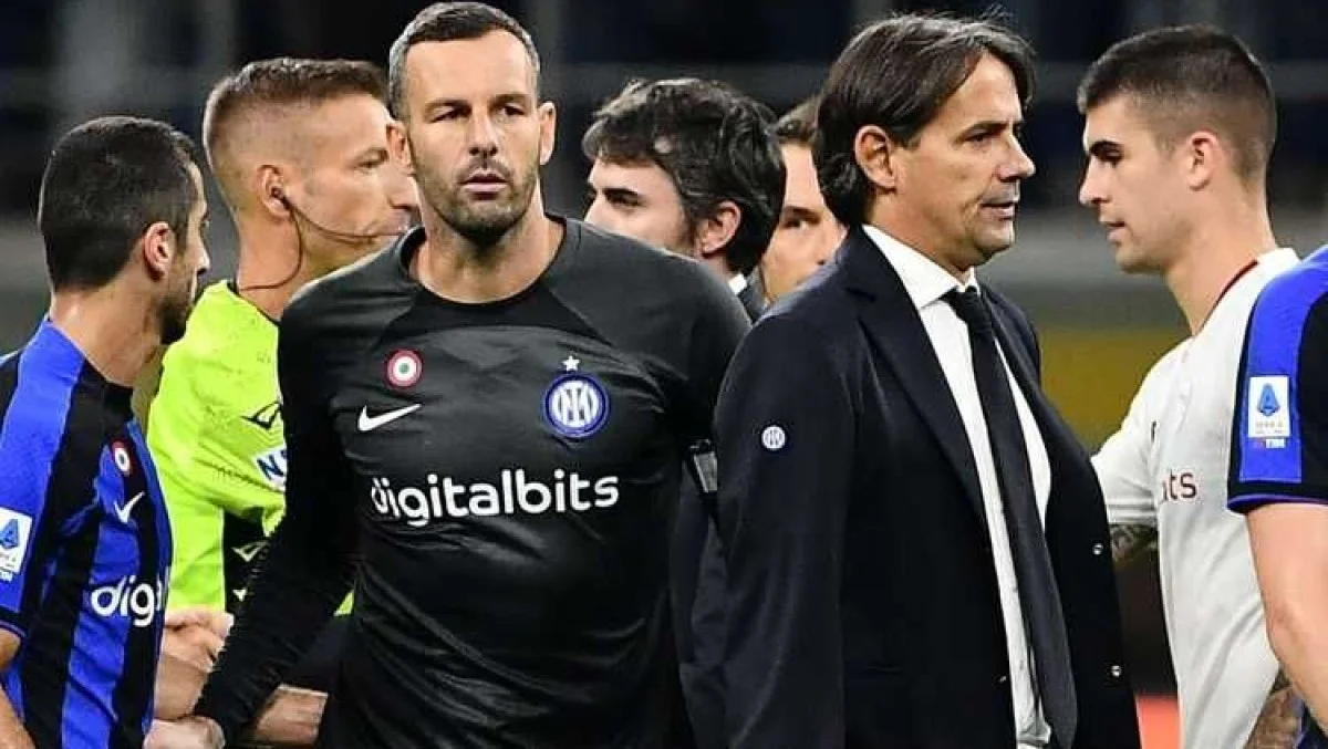 Симоне Индзаги с игроками Интера / фото из открытых источников