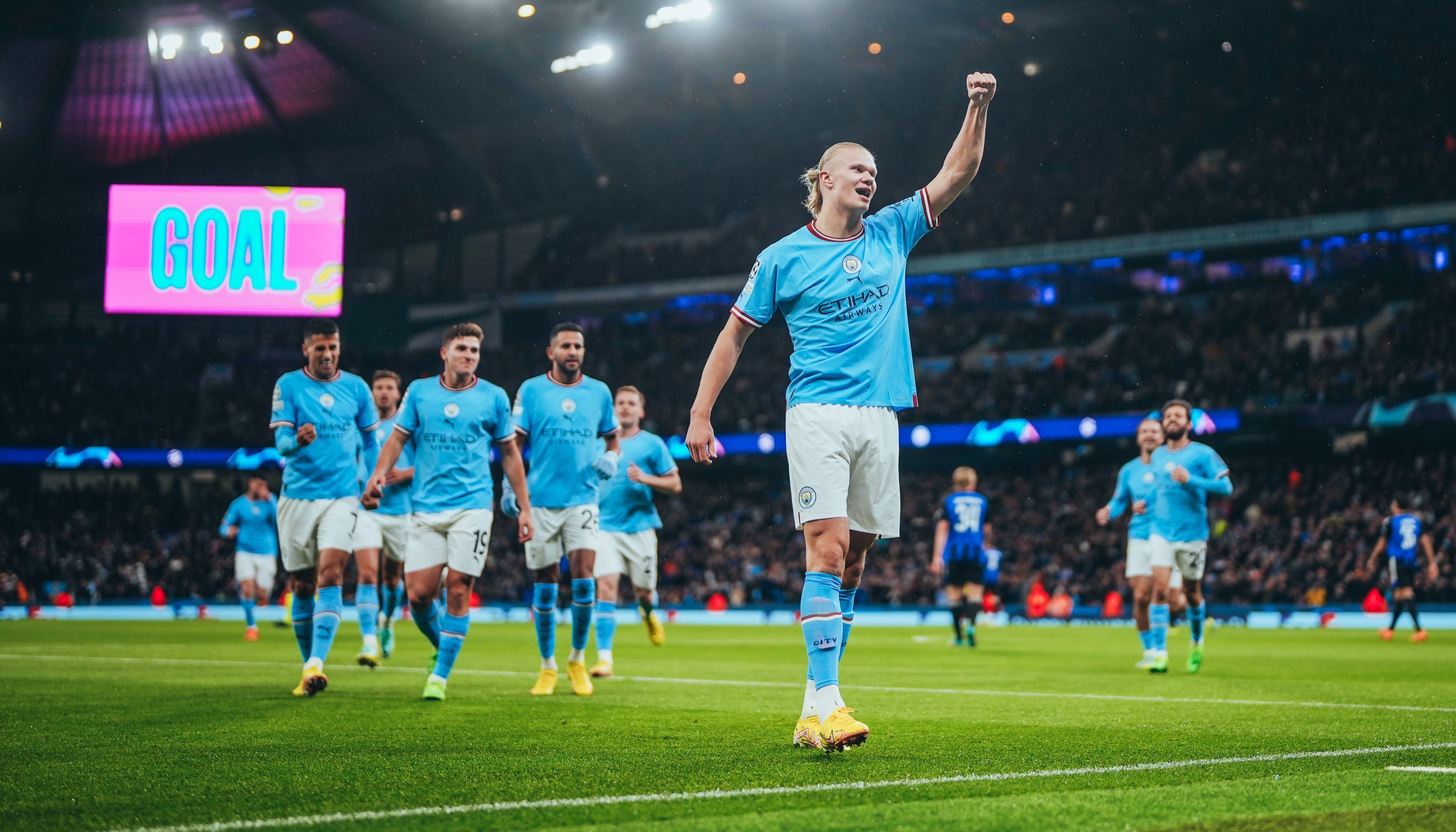 Холанд штампует голы / Man City