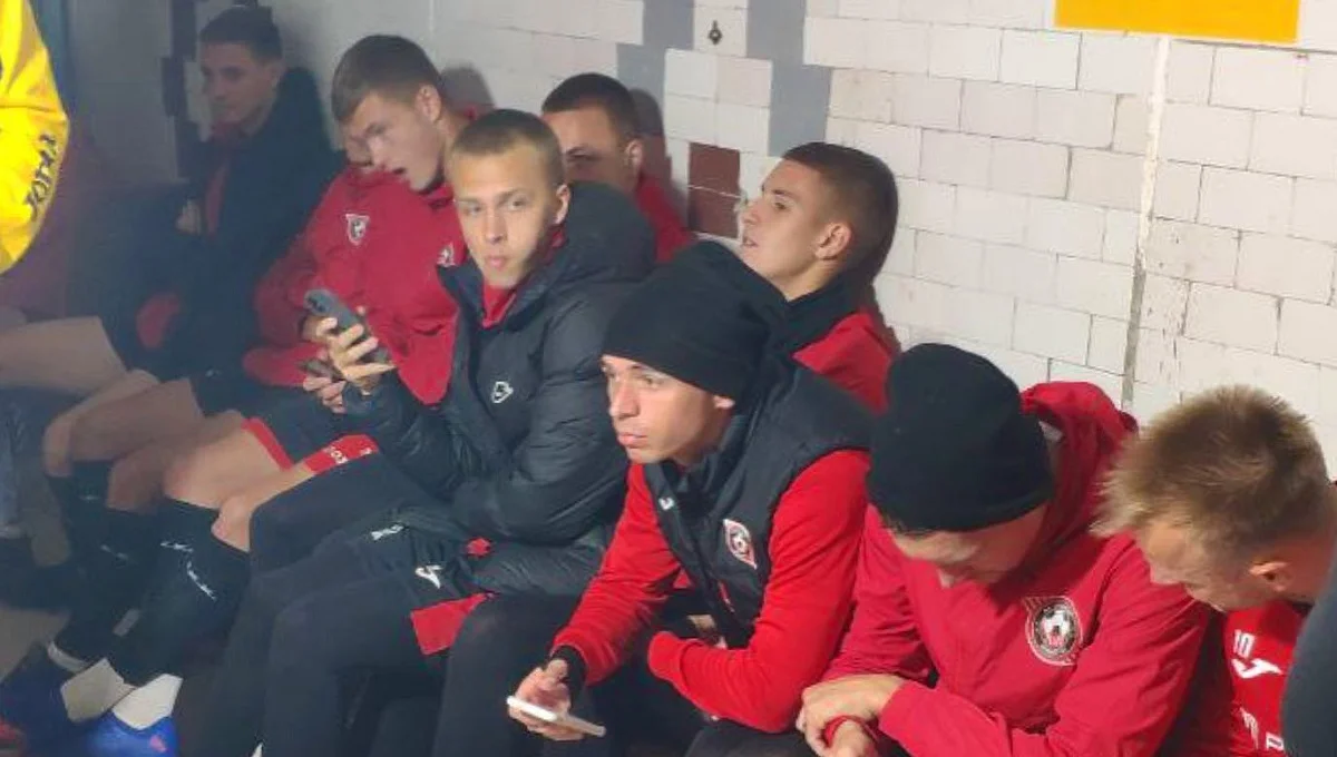 Футболисты Кривбасса в укрытии во время воздушной тревоги / ФК Кривбасс