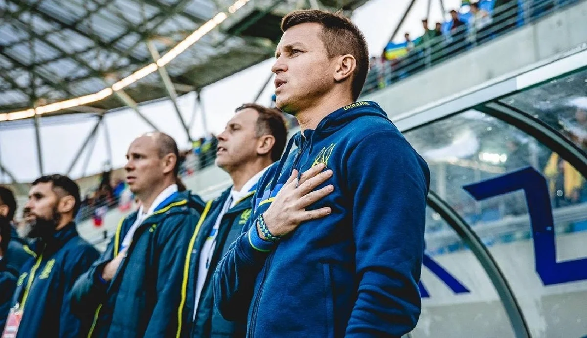Руслан Ротань з тренерським штабом збірної України U-21 / УАФ