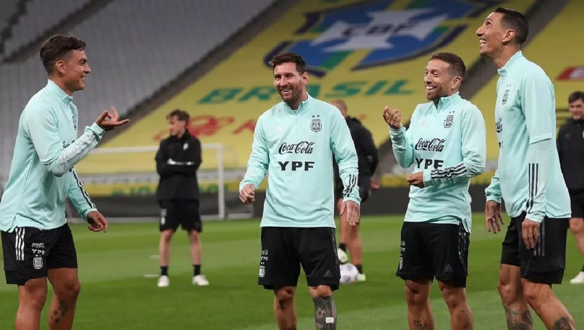 Дибала, Мессі, Гомес та Ді Марія / Фото з Twitter