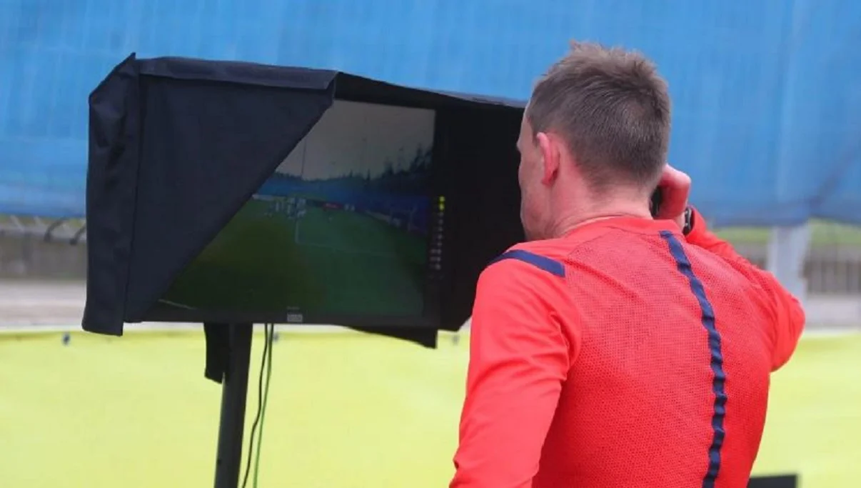 Використання VAR / Сайт УПЛ