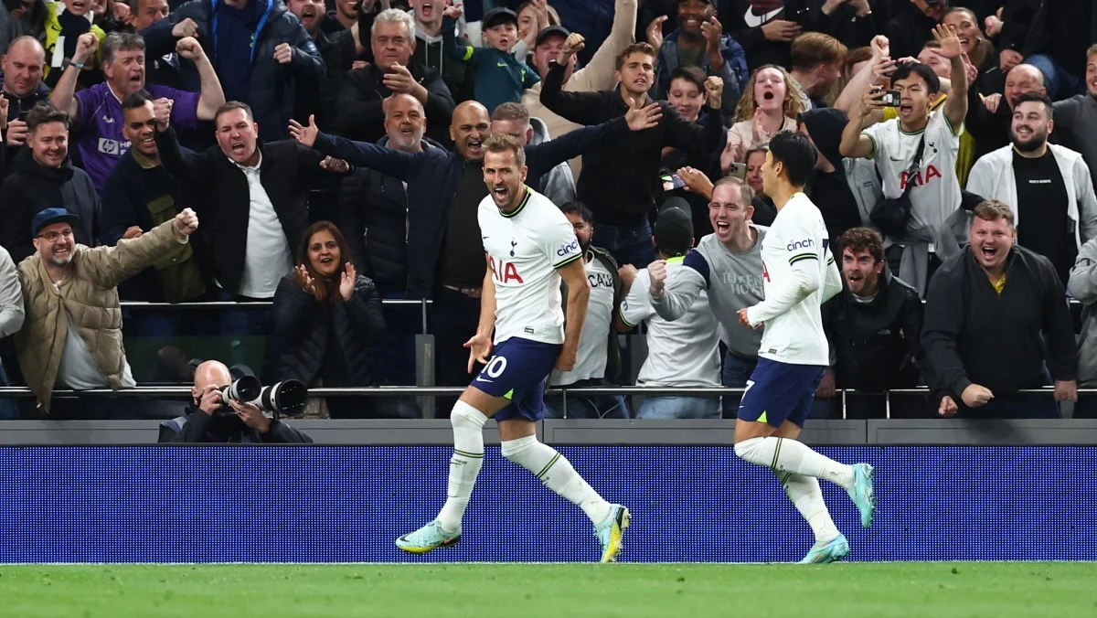 Кейн празднует забитый гол в ворота Эвертона / соцсети