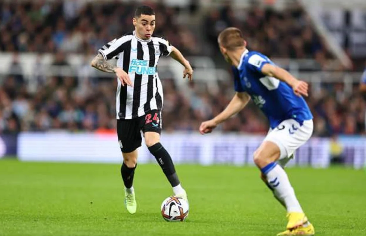 Миколенко против Альмирона / Reuters