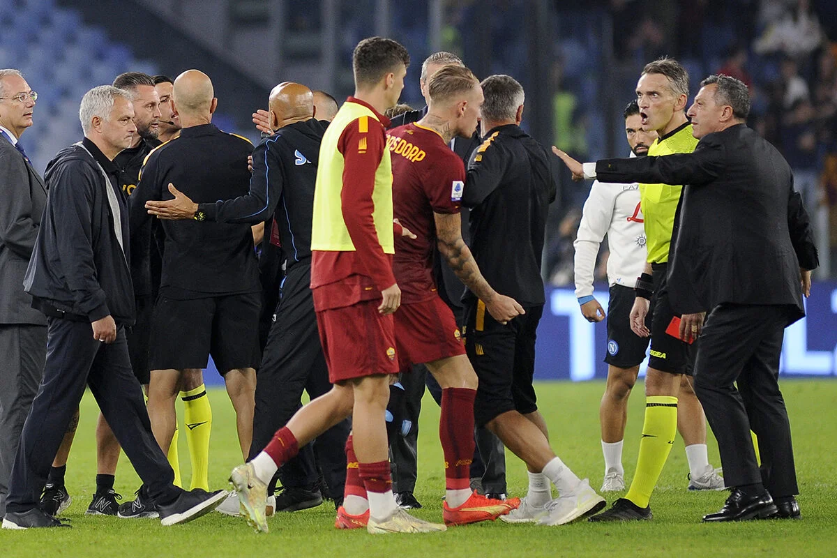 Стычка между Карсдорпом и Иррати / sportpaper.it