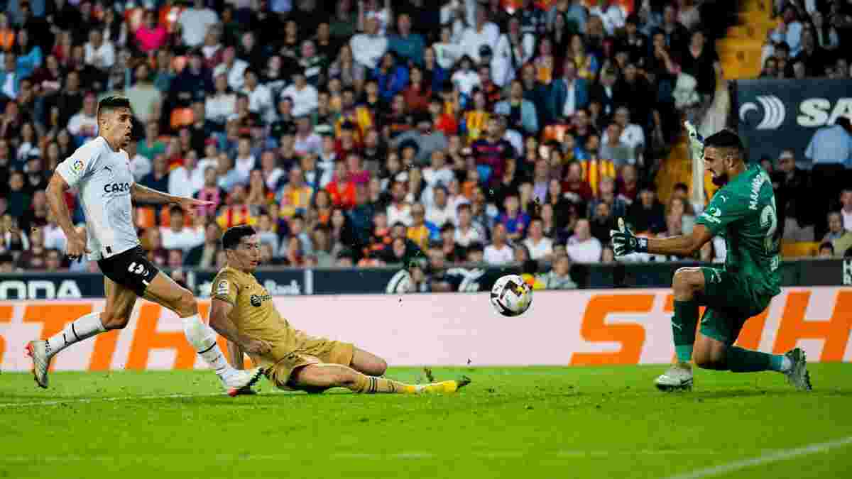 Исторический рекорд и спасение имени Левандовски в видеообзоре матча Валенсия – Барселона