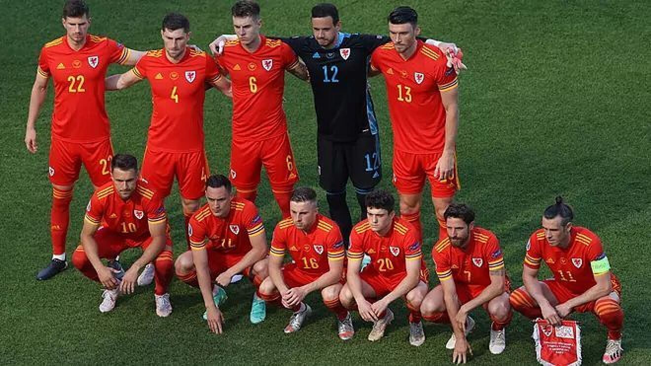 Сборная Уэльса / Marca