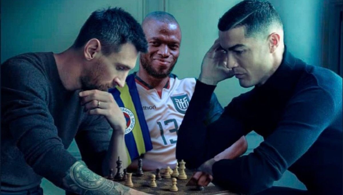 Еннер Валенсія на фоні знаменитого фото Мессі з Роналду / колаж із соцмереж