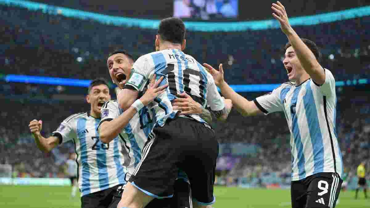 ЧС-2022: Аргентина влаштувала божевільне святкування після перемоги над Мексикою – відео шаленства у роздягальні