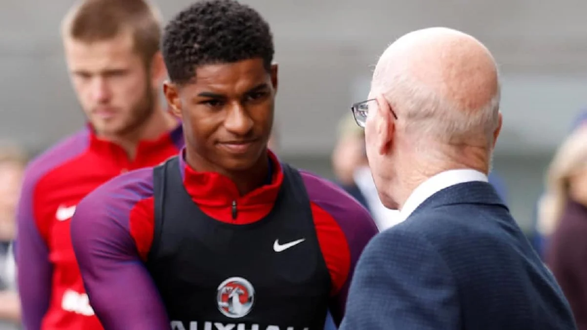 Маркус Рашфорд та Боббі Чарльтон / фото із соцмереж