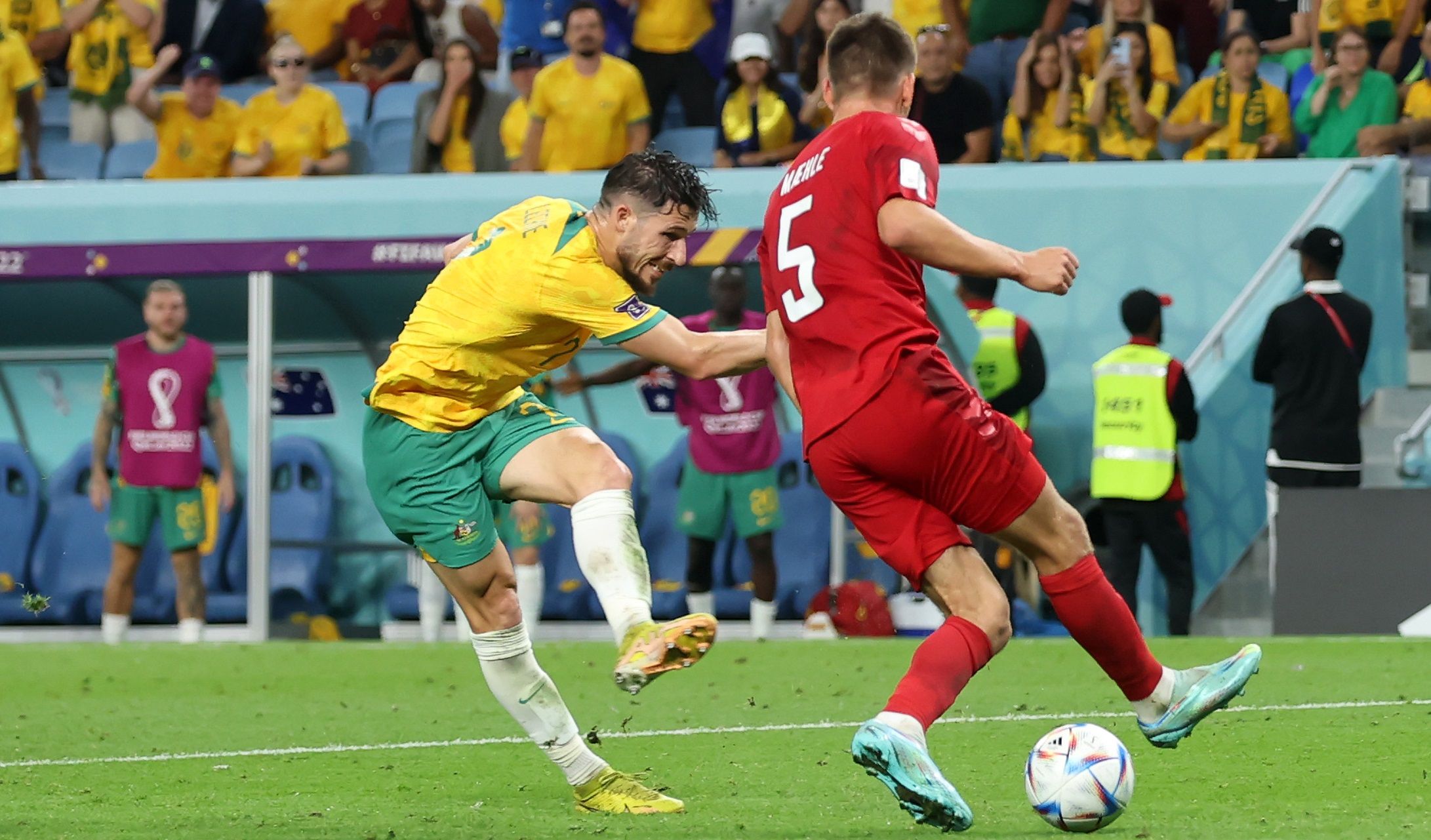Леккі добиває Данію / socceroos