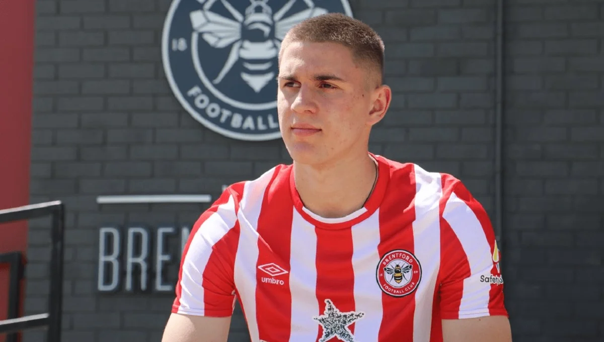 Егор Ярмолюк / ФК Брентфорд