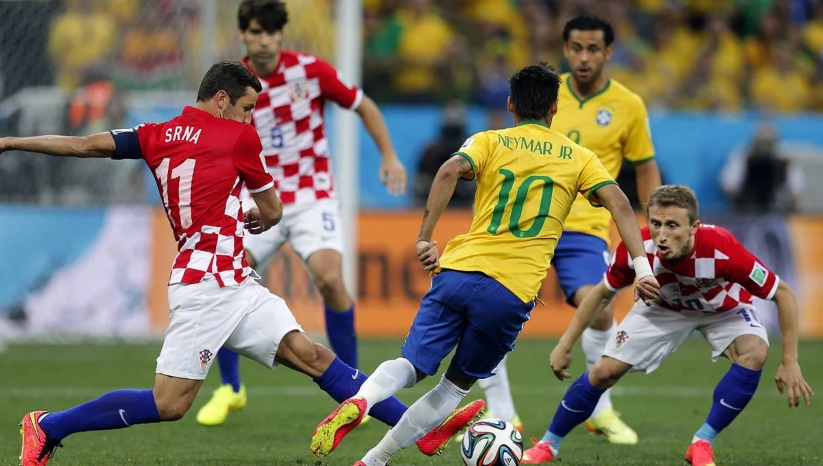 Дарио Срна против сборной Бразилии / Getty Images