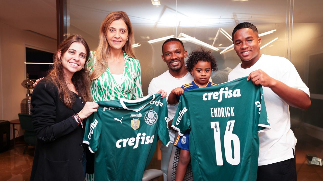 Ендрік (праворуч) / Palmeiras