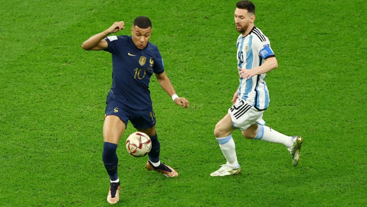 Мбаппе против Месси / Reuters