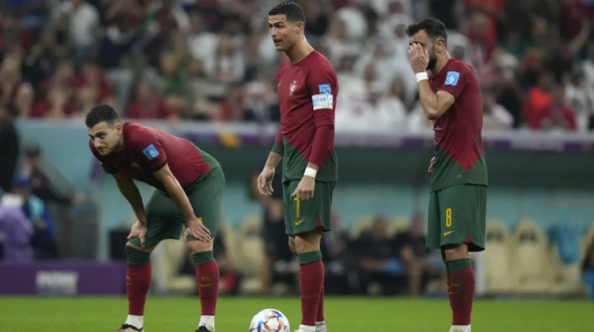 Криштиану Роналду с партнерами по сборной / Getty Images