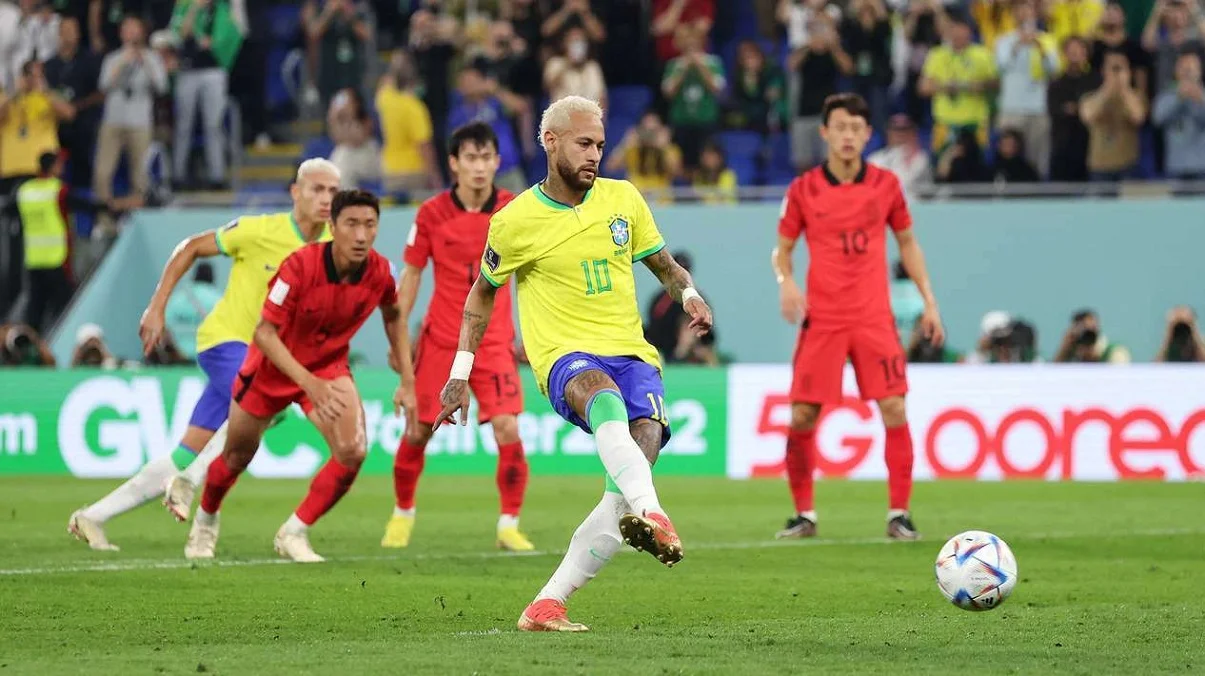 Бразилия осталась первой / Фото ФИФА