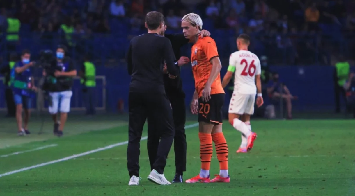 Мудрик та Де Дзербі / фото: Footboom