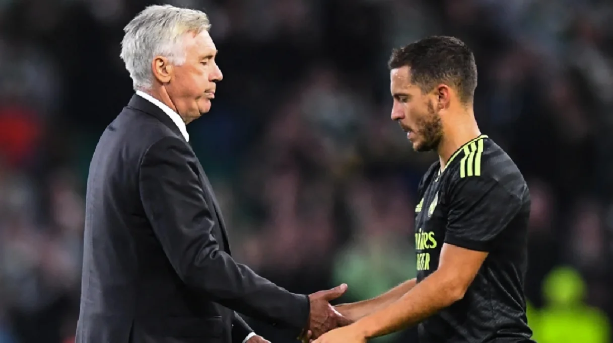 Анчелотті та Азар / EFE