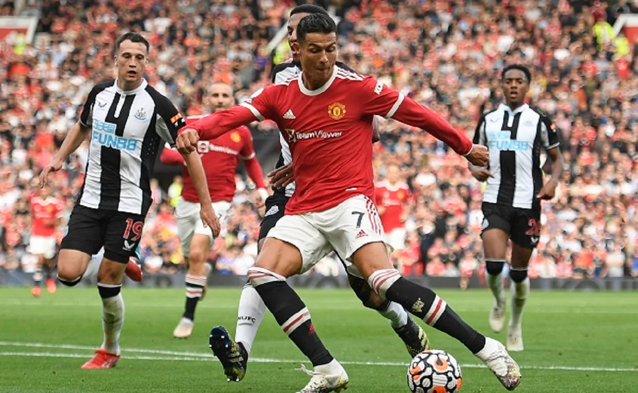 Роналду против Ньюкасла / Getty Images