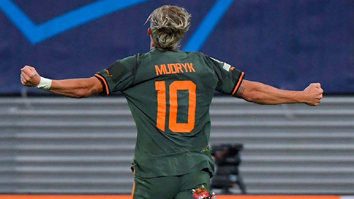 Мудрик футболист Шахтер