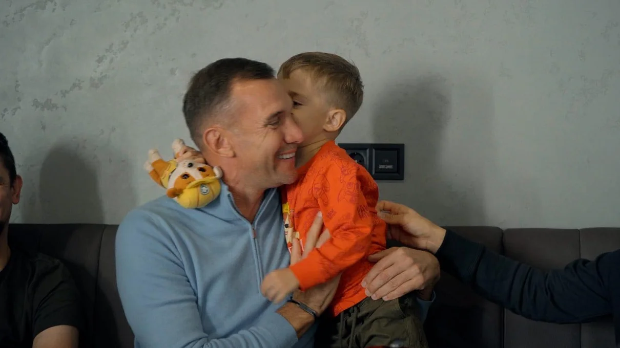 Андрій Шевченко з дітворою