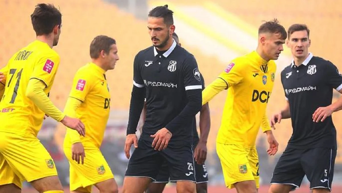 Драган Ловріч (в центрі) / ФК Кривбас