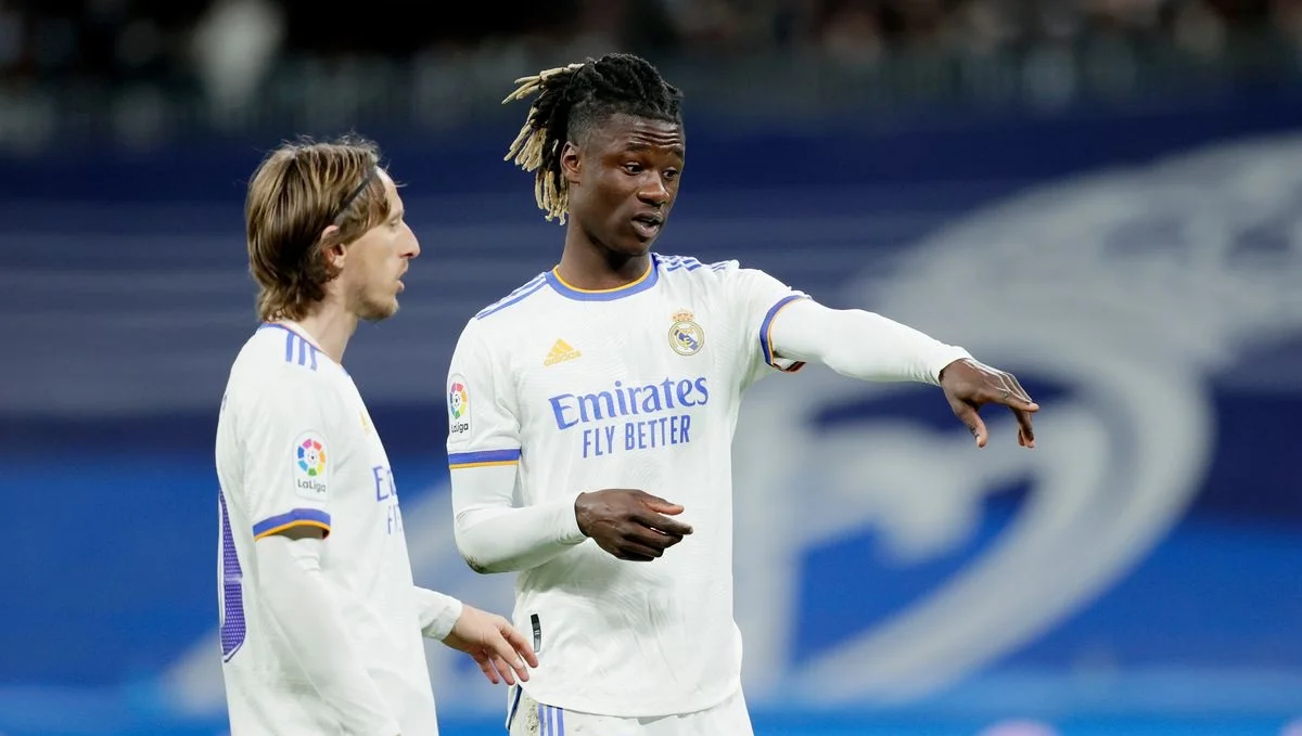 Лука Модрич и Эдуардо Камавинга / Soccrates