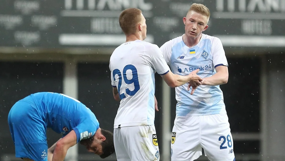 Владислав Кулач (праворуч) / ФК Динамо Київ