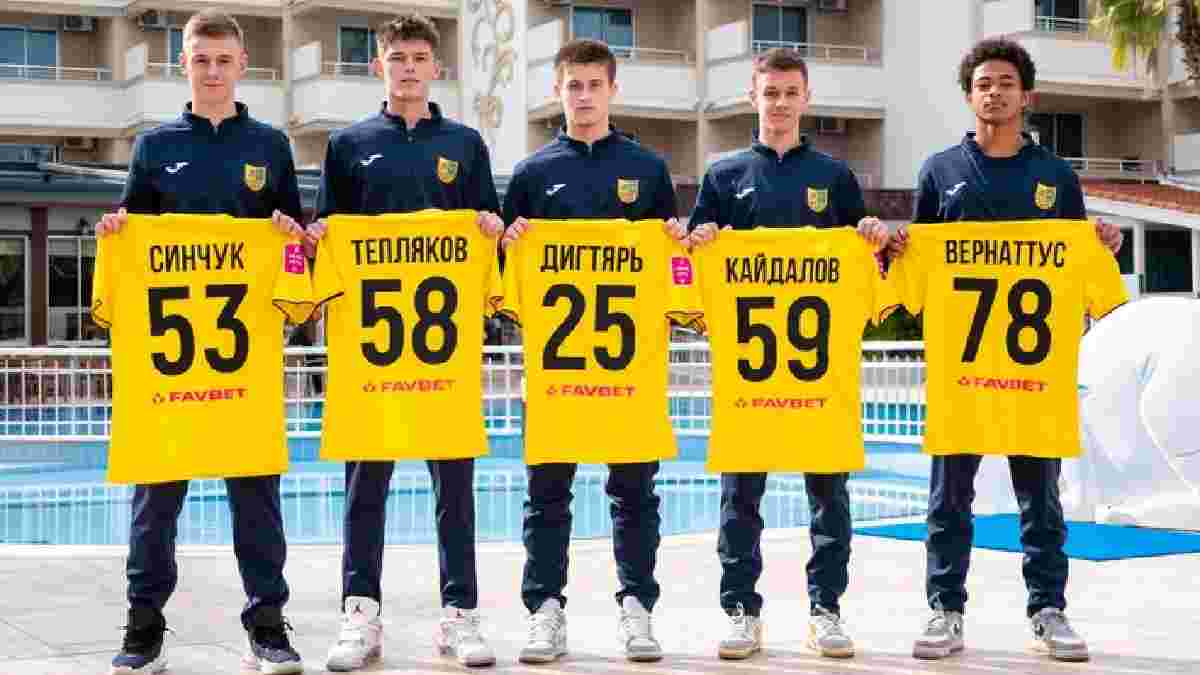 Металлист объявил о подписании пятерых футболистов