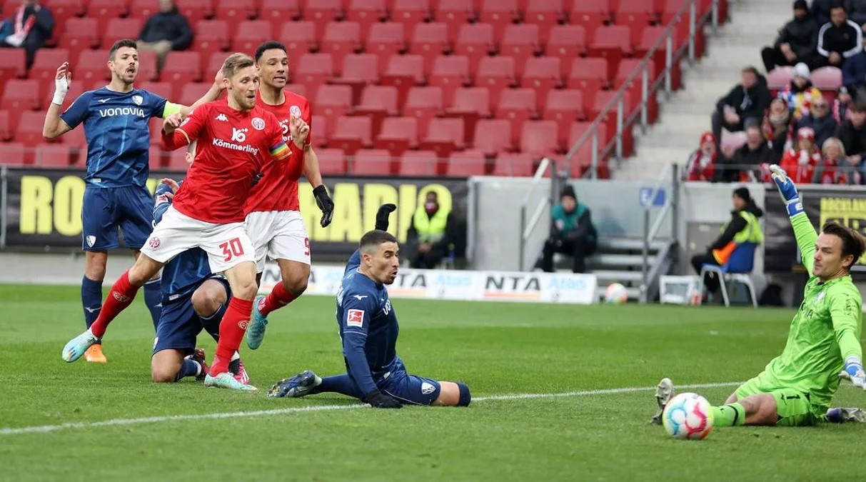 Майнц – Бохум – 5:2 / AFP