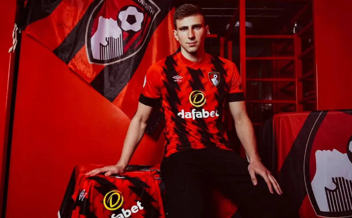 Ілля Забарний / Сайт Борнмута