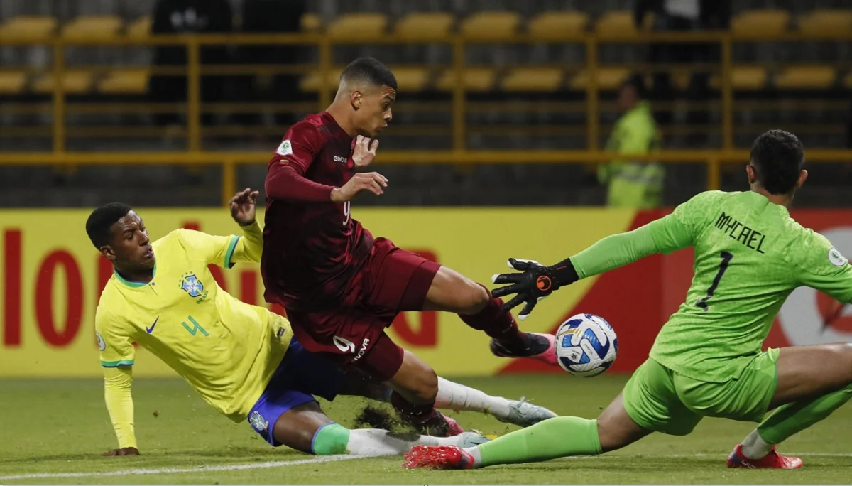  Кевин Келси в матче против Бразилии U-20 / Фото Ccorreo del Caroni