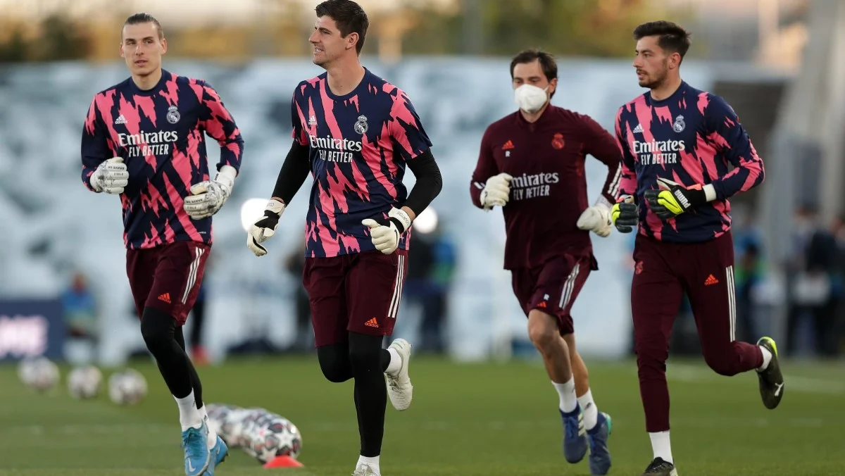 Лунин и Куртуа на тренировке Реала / Getty Images