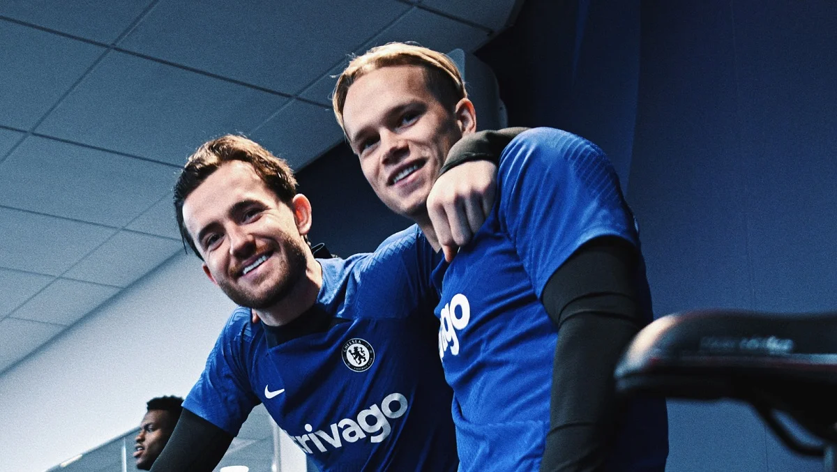 Бен Чилвел и Михаил Мудрик / Фото Челси