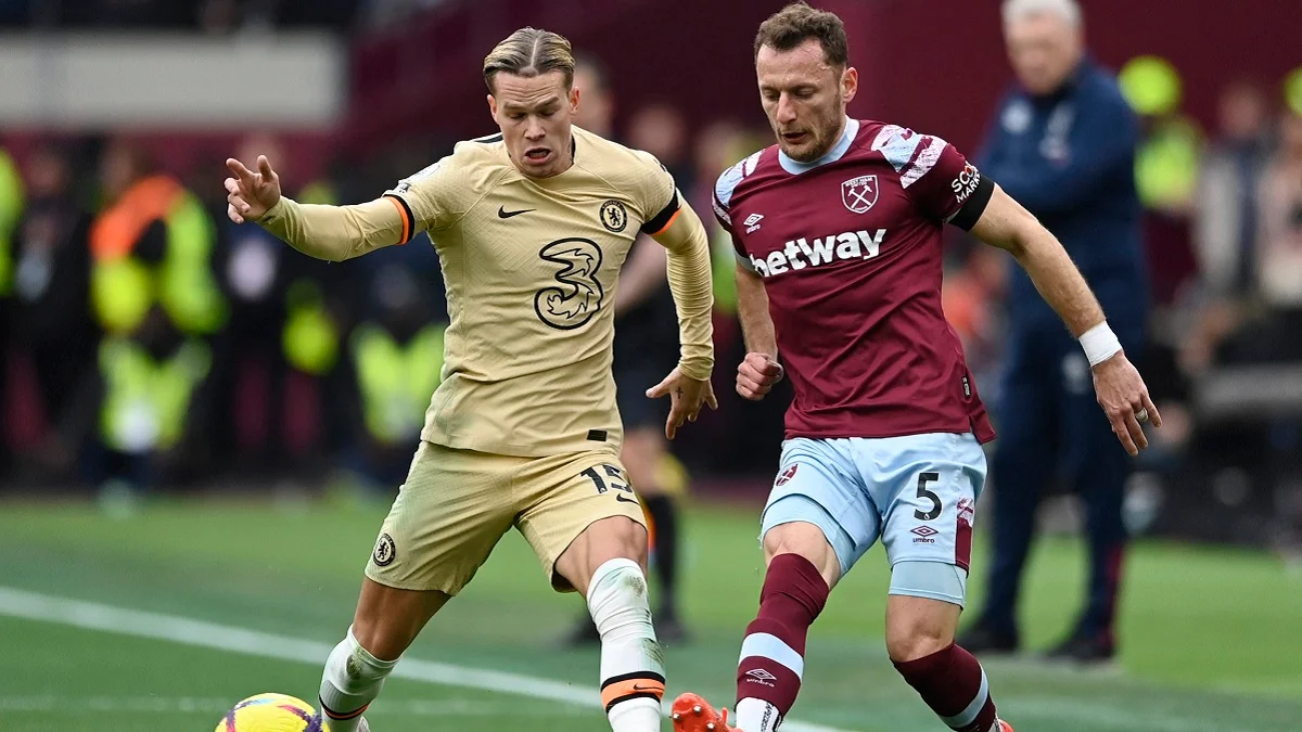 Михаил Мудрик в матче АПЛ Вест Хэм – Челси / Getty Images