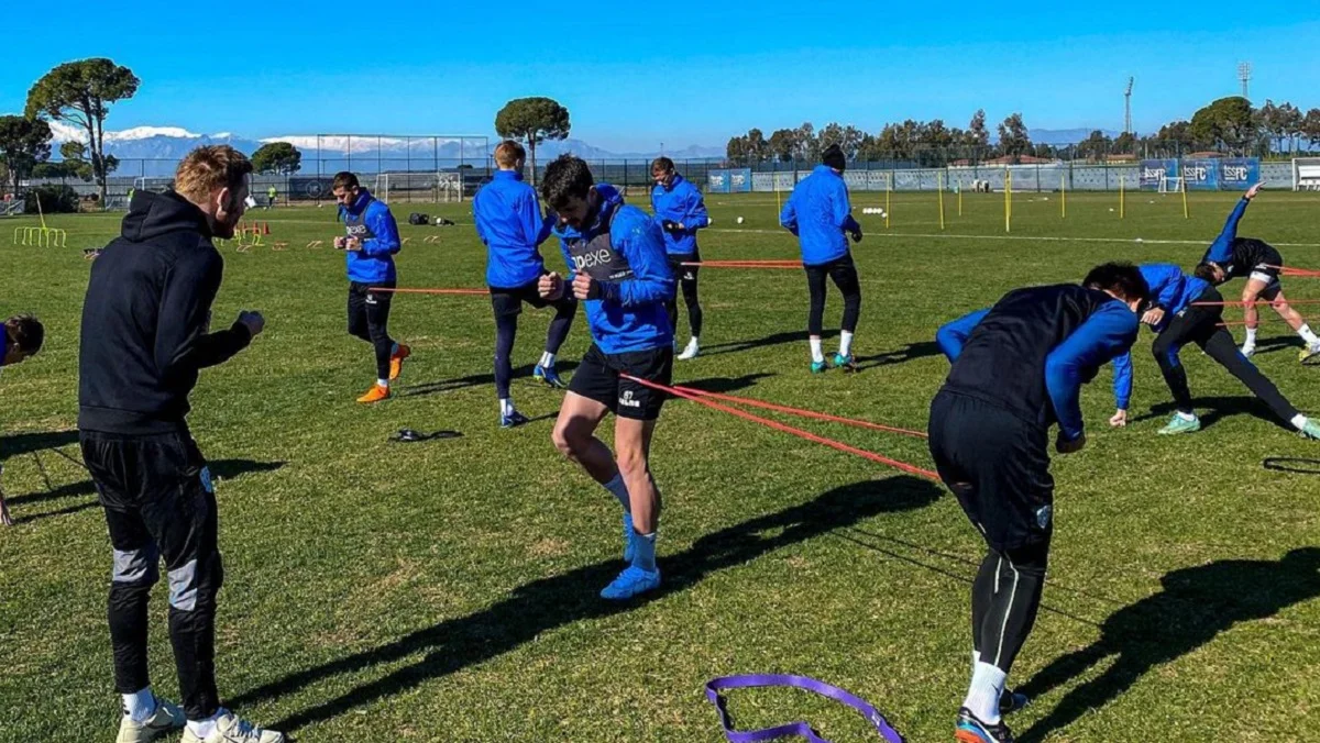 Минай готовится работать с невоспитанными нахалами / Instagram Миная