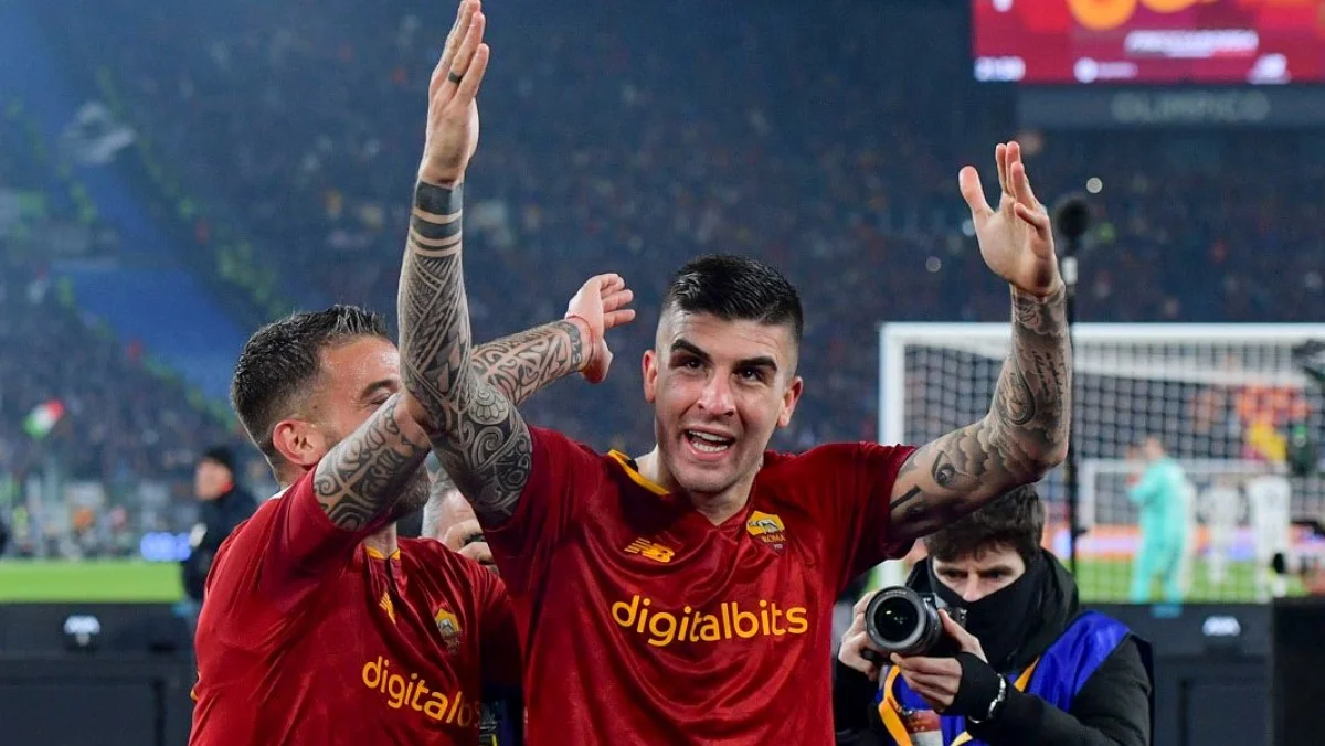 Манчіні святкує переможний гол у ворота Ювентуса / фото: ФК Рома