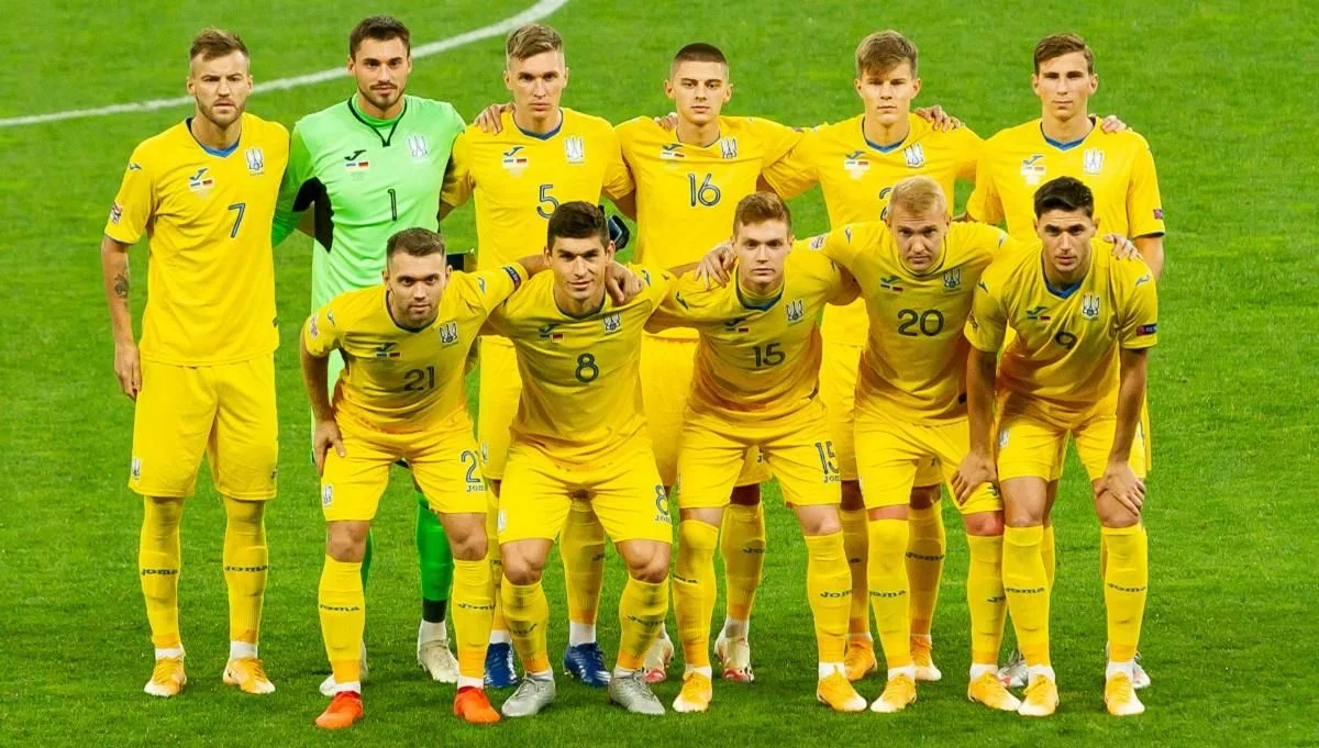 Игроки сборной Украины в форме от Joma / Getty Images