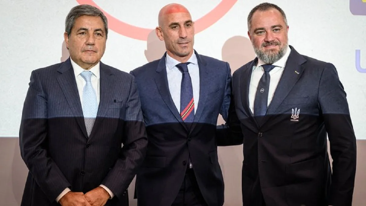 Андрей Павелко с президентами португальской и испанской Федераций / Elcomercio.pe