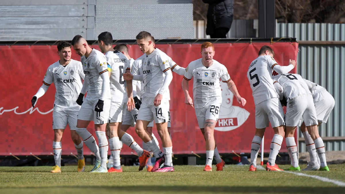 Зубков и Конопля с одноклубниками / Фото Шахтера