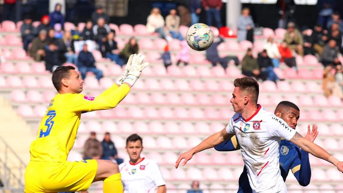 Противостояние Львова и Кривбасса / Фото криворожцев